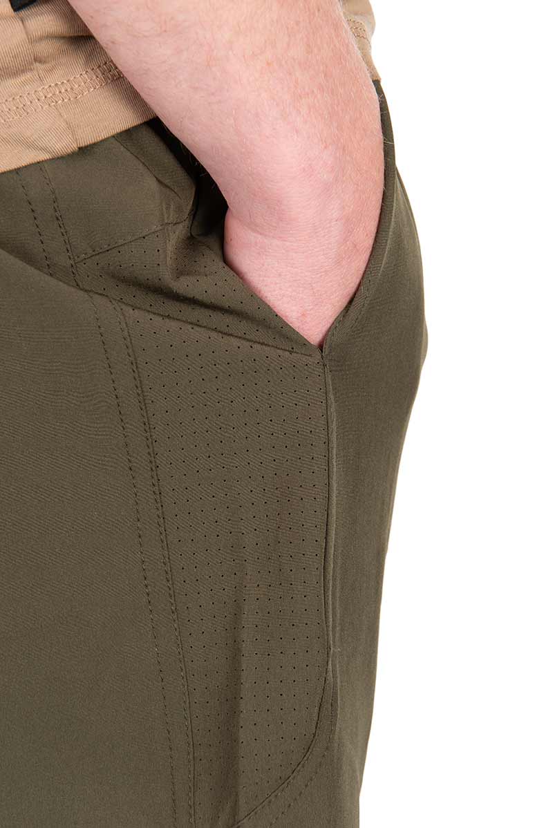 ccl298_303_fox_collection_green_lw_swim_shorts_side_vents